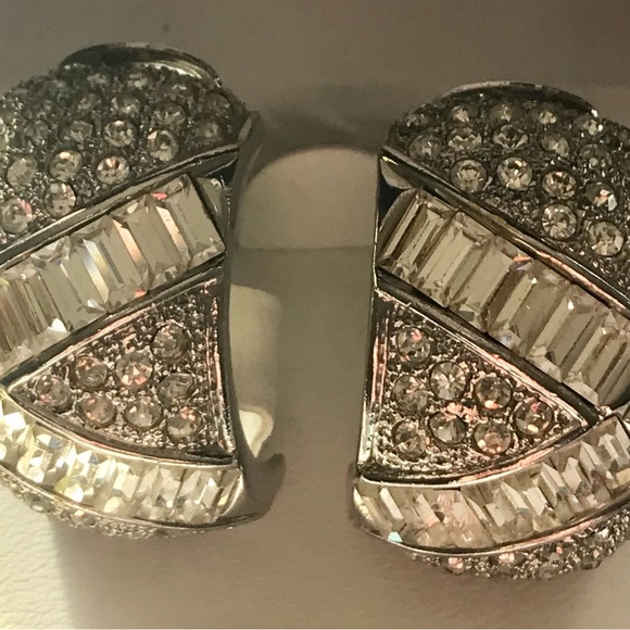 Jewelry - Costume Jewelry Clip-On Earrings